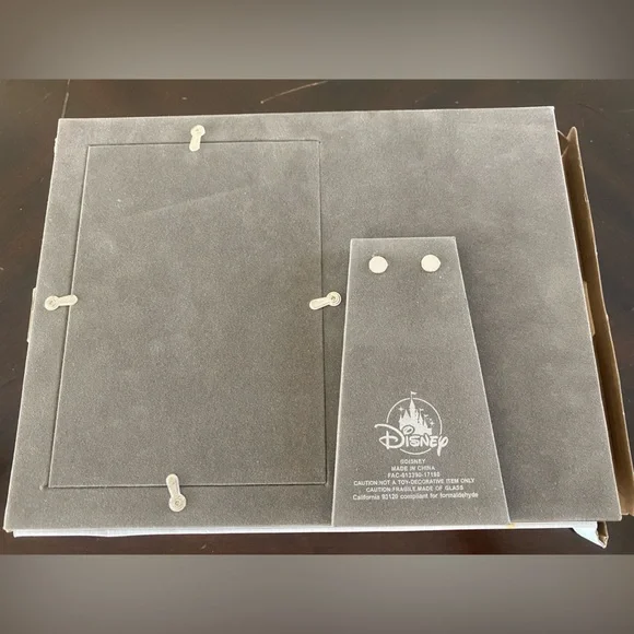 NWT Disney’s Mickey Mouse Photo Frame - Picture 2 of 5